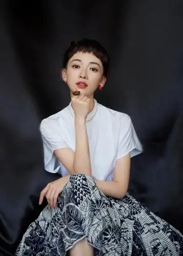 吴谨言短发造型被吐槽网友她的颜值本来就不高