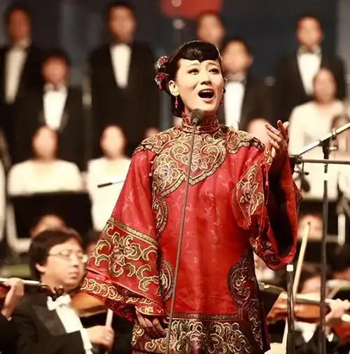 回顾谭晶:我这辈子做的正确决定,就是为科学家丈夫生了两个女儿