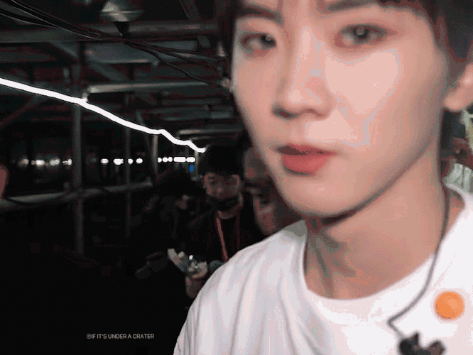 马嘉祺磁带写着加7