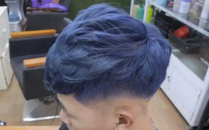 发廊里牛仔蓝色怎么染色,供染发参考_哔哩哔哩_bilibili