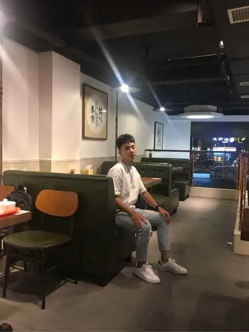 在净身高一米七的男生会显得很矮吗?会影响工作吗?还有找对象呢?