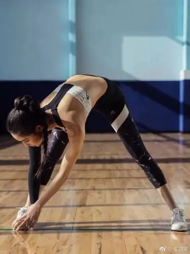 运动氧气张钧甯