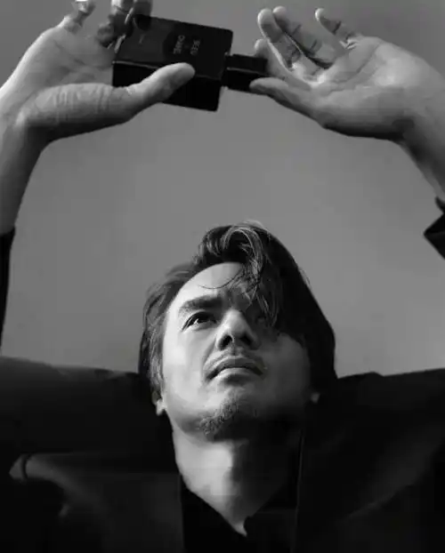 从美少年到帅大叔的冯德伦|赏色