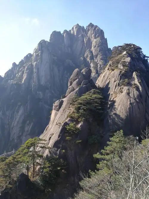 会当凌绝顶,一览众山小——黄山漫游