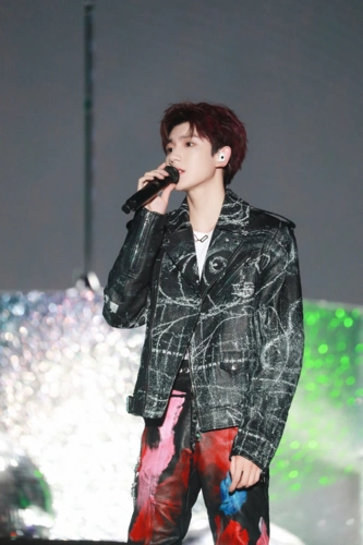 南开中学高考考点没有出现王源身影,粉丝向中学生王源说再见!