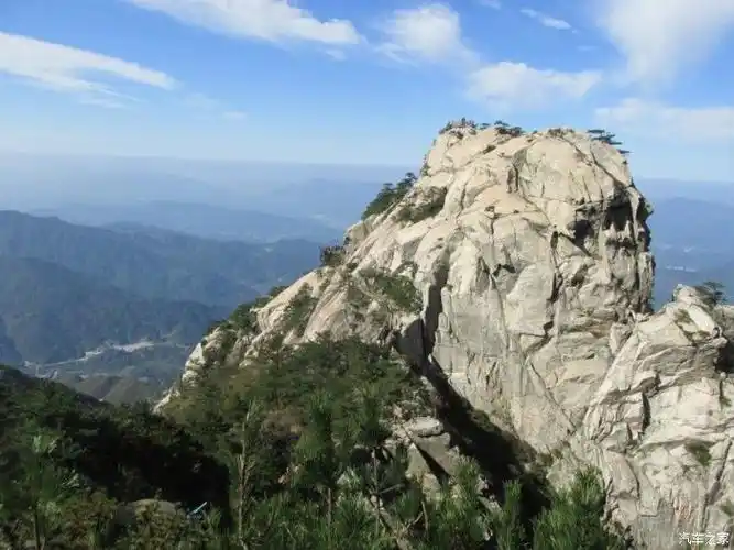 岭峭崖高一线天 ,壮观的大别山天堂寨哲人峰