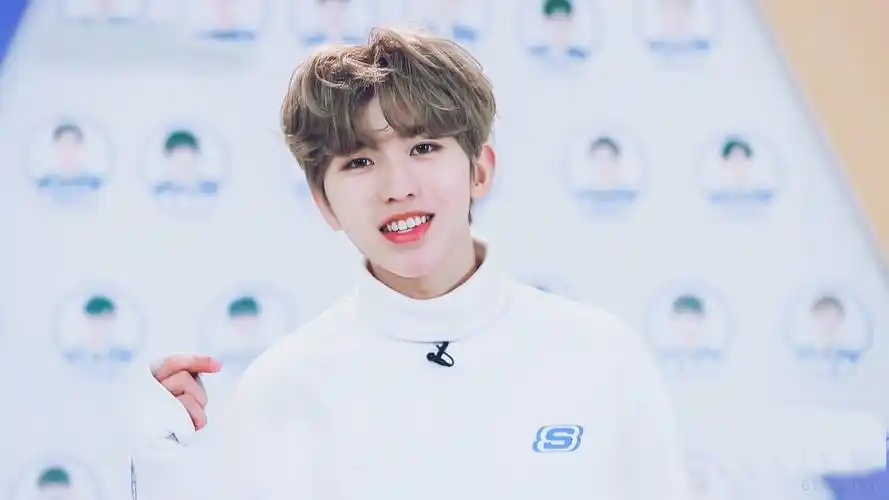 蔡徐坤 壁纸 头像 可爱 偶像练习生 表情包