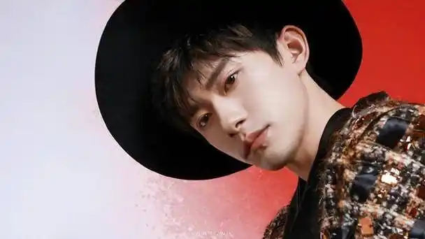 易烊千玺少年如你光芒万丈