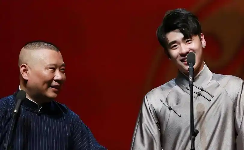 德云社也受到了巨大的压力,他们不得不暂停了张云雷的工作,进行了整改