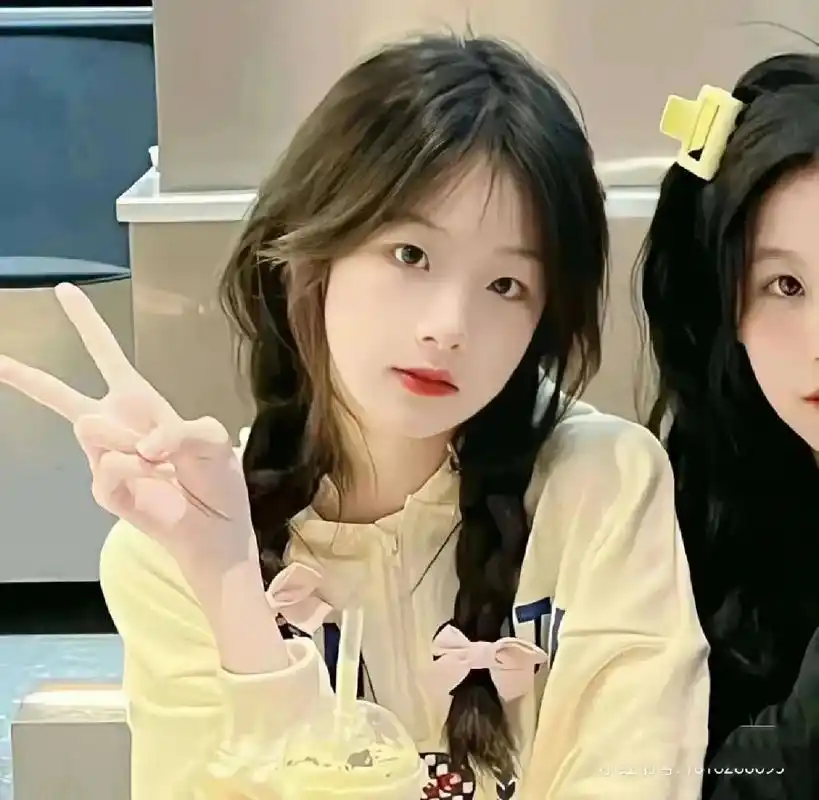 一人一半的真人闺蜜头像来咯! [赞同]