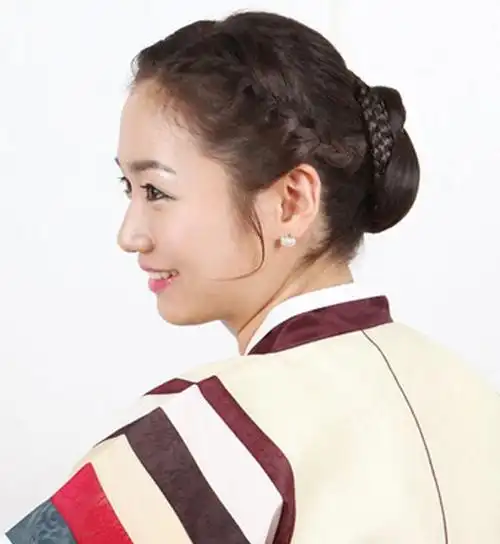 最新流行韩式气质盘发图片,盘发图片,发型图片