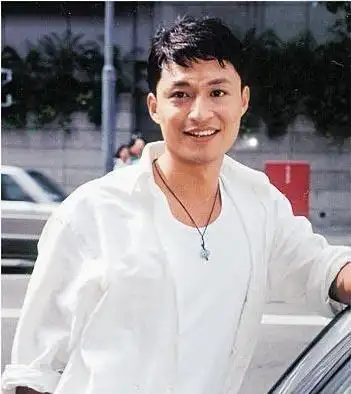 从琼瑶男神到卖艺大叔败给自己嘴巴的马景涛今怎样了