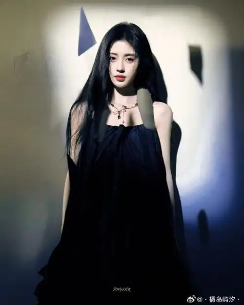 鞠婧祎淡妆黑长直##鞠婧祎姜黎非