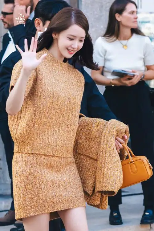 林允儿美拉德穿搭##中韩女星miumiu看秀造型##miumiu巴黎时装秀