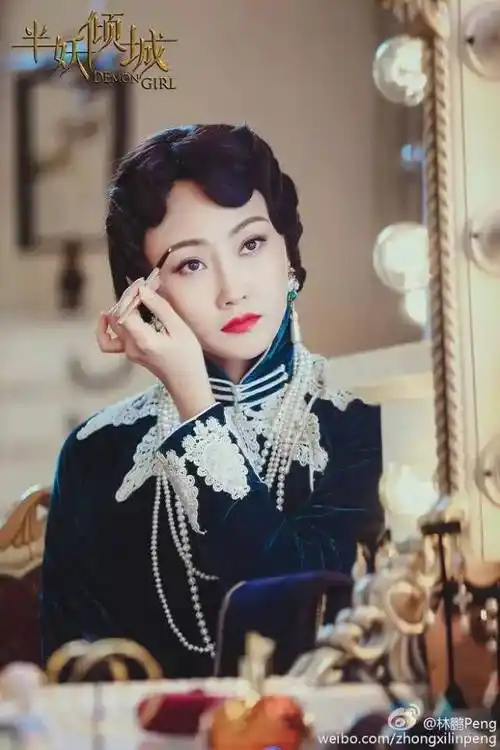 她是"佟大为前妻",敢爱敢恨被成龙大赞,如今30多岁美出了17岁的模样!