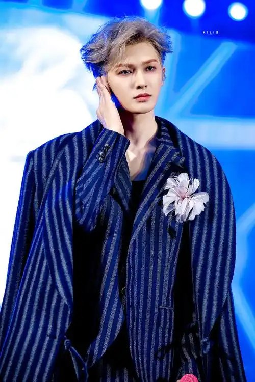 朱正廷罗蒙环球乐园##朱正廷