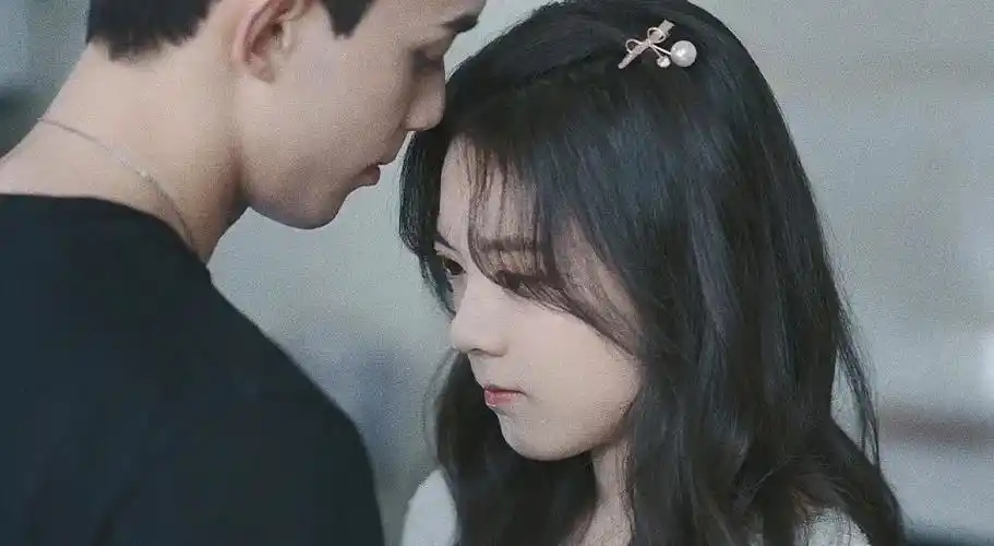 童星等比例长大很重要,看《在暴雪时分》吴磊,赵今麦就知道_腾讯新闻