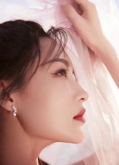 李沁侵歉删图源wb. - 堆糖,美图壁纸兴趣社区