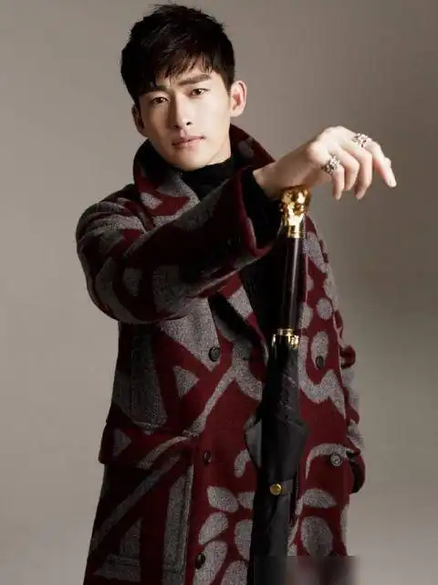 又一都市力作将袭张翰本色出演女主是甄嬛传中走红的她