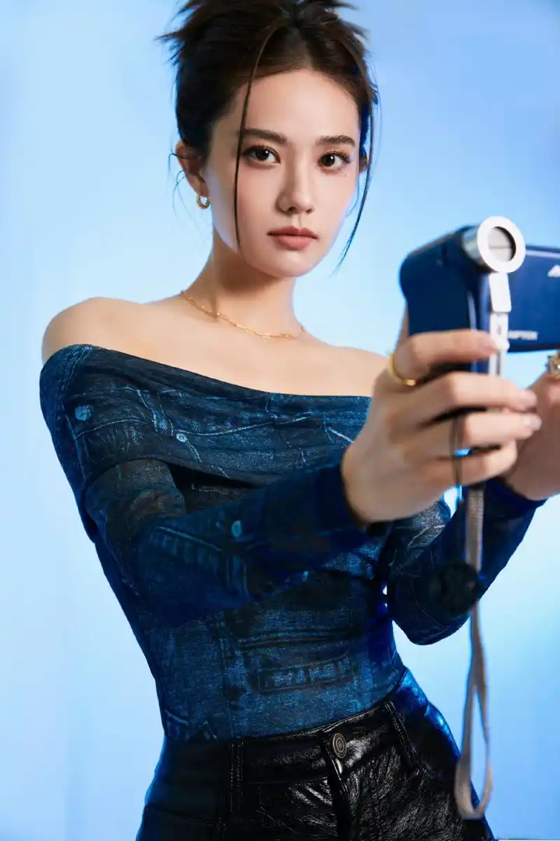 姜珮瑶,男人装写真 #百度秋冬打卡挑战赛