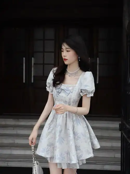 新款法式在逃公主蓝色提花蓬蓬裙连衣裙韩版春夏仙女超仙森系裙子