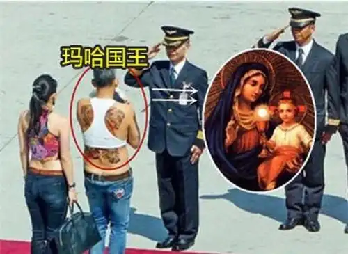 68岁泰王纹身近照曝光,"大花臂"图案有深意,其穿衣风格成谜!