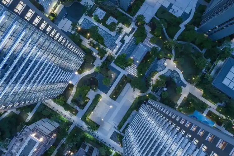 花语江南亮灯了效果很炸