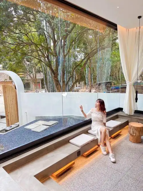 这家位于广州郊外的玻璃屋民宿是不二之选,人少安心6015周边游玩