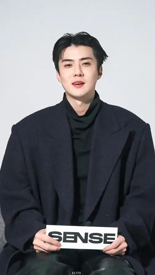 吴世勋超话世勋新杂志来喽#吴世勋sense冬日浪漫大片#是世勋宝宝和