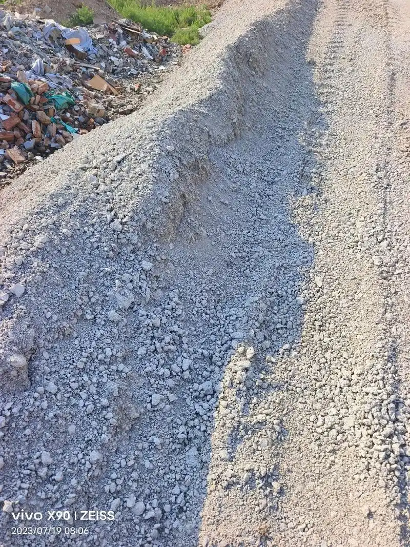 大量石子水稳料,垫路铺路专用,欢迎来电咨询183154636 - 抖音