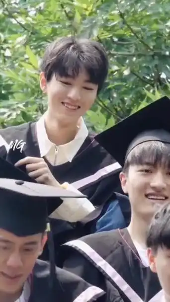 2021年5月20日王俊凯堂堂正正毕业