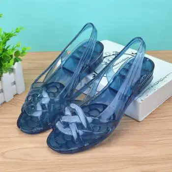 坡跟凉鞋女水晶果冻夏天防滑耐磨塑料凉鞋女休闲软底坡跟外穿女士沙滩