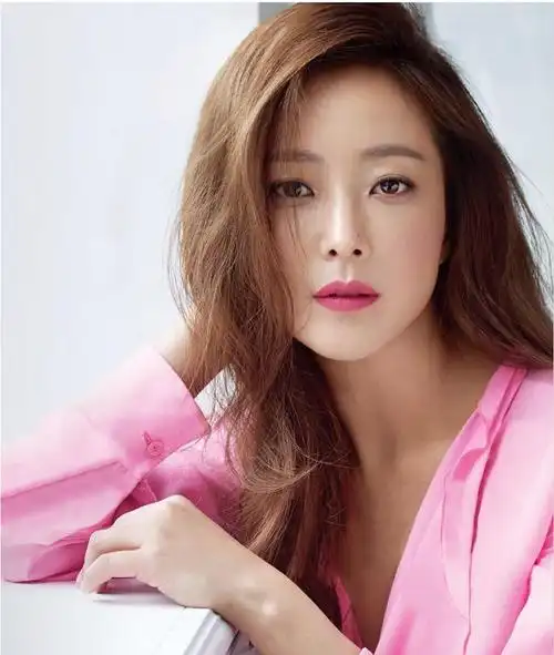 韩国人一致公认天然美女星名单_网易订阅