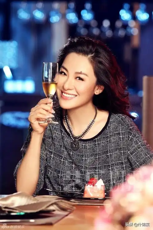 演员沈傲君女演员沈傲君