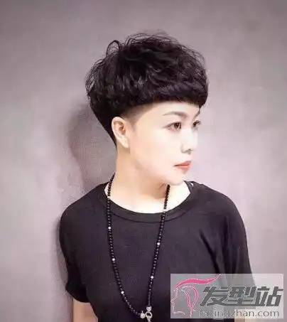 时尚女短发盖盖头轻松打造时尚潮女