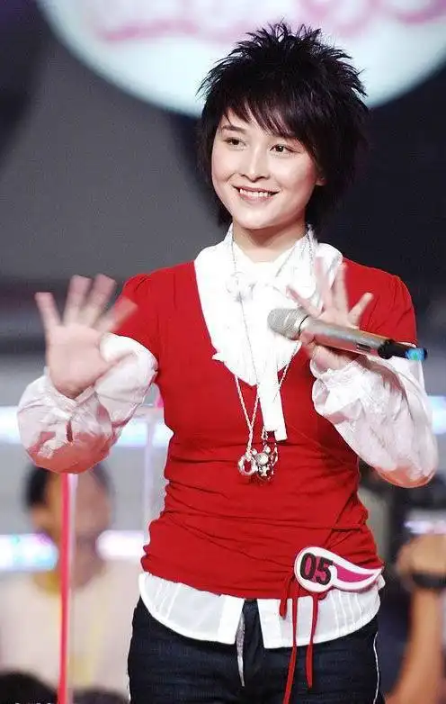 星里话·对话06超女②丨厉娜:许飞上台前说要搞事情,我以为是玩笑