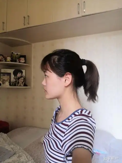 有一个超级扁平的侧脸是一种什么样的体验?