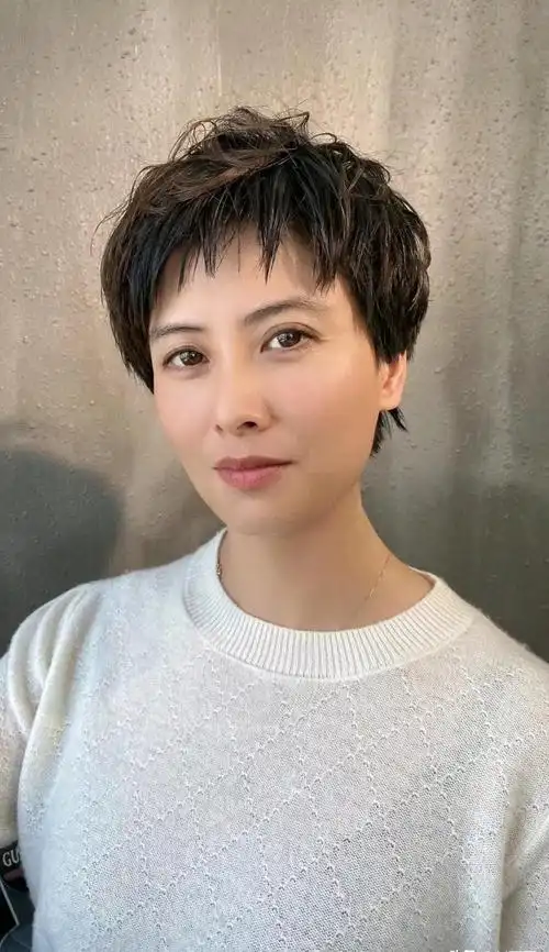 今年流行短发发型(15款最火短发送给大家)