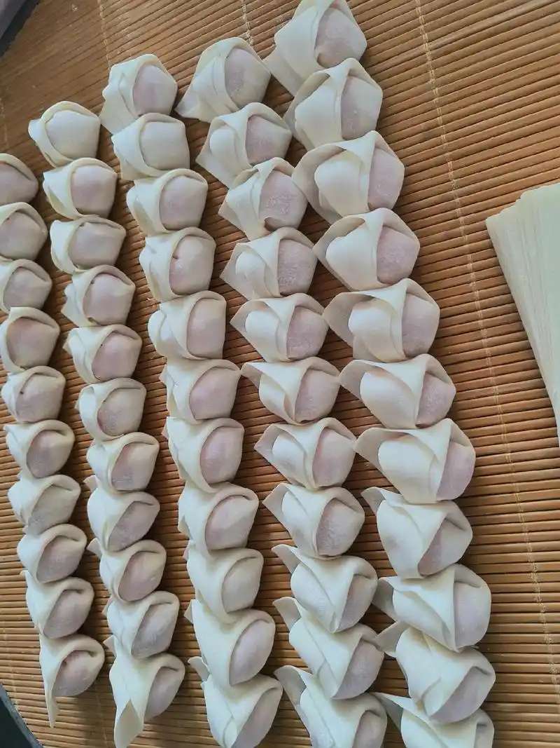 手工水饺:韭菜肉,芹菜肉,白菜肉,香菇肉,莲藕肉,茴香肉,槐 - 抖音