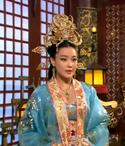 4 半夏微份  发布到  古装 图片评论 0条  收集   点赞  评论  张馨予