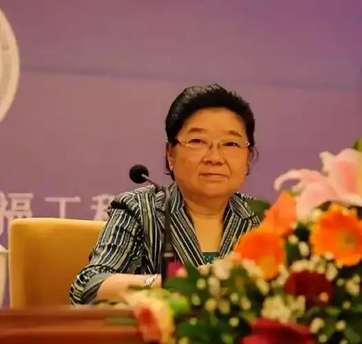 新中国首位女省长,为官一生清廉,如今86岁仍退而不休奉献不止_顾秀莲