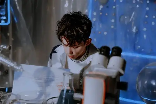 吴磊- 堆糖,美图壁纸兴趣社区