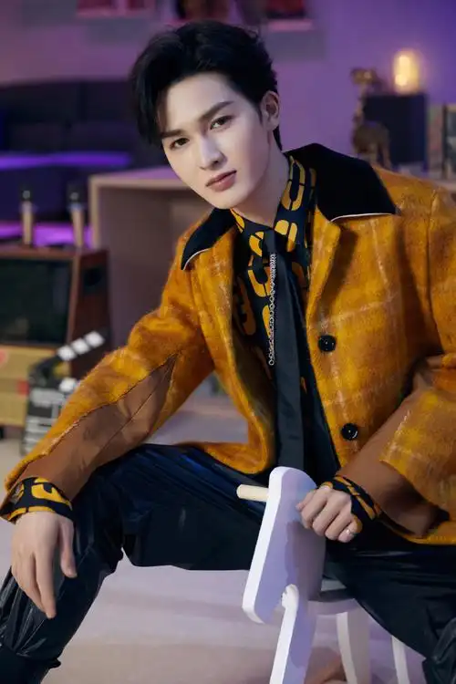 朱正廷我们恋爱吧