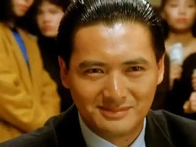 提起周润发很多人都会想到他在《赌神》里塑造的经典人物形象,黑色