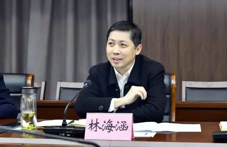 林海涵:全面提升龙港社会事业整体水平 切实增强老百姓幸福感获得感