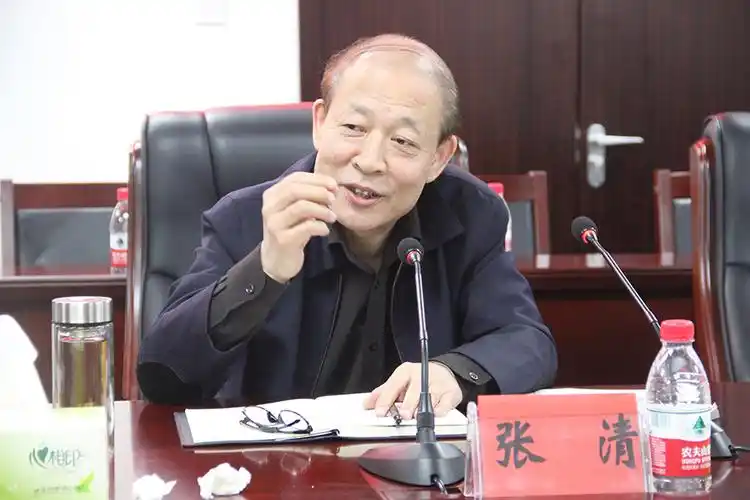 市人大常委会副主任张清同志赴门头沟调研"家""站"建设情况