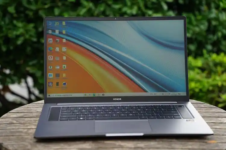 原创荣耀magicbook16pro深度体验16寸大屏如何兼顾高性能与轻薄