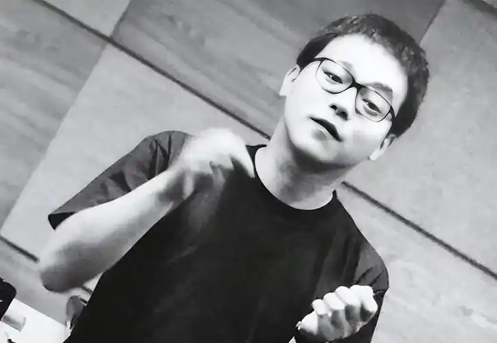 回顾53岁窦唯近照曝光穷困潦倒已成仙