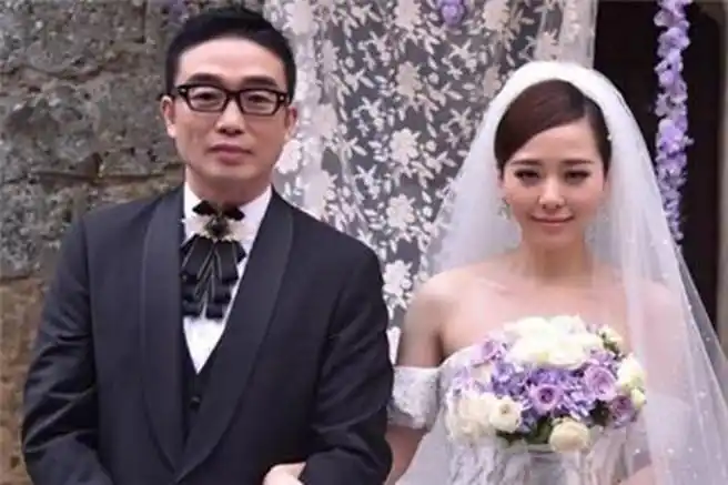 张靓颖老公冯柯的资料背后并不是表面如此简单