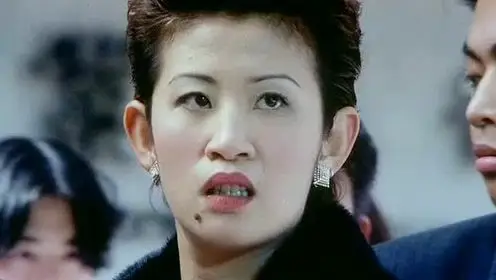 周星驰经典:吴孟达为保蛋挞店 大战吴君如 爆笑来袭